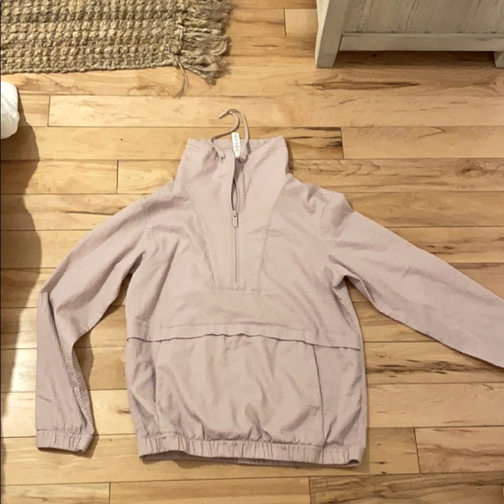 Lululemon train sweatshirt
